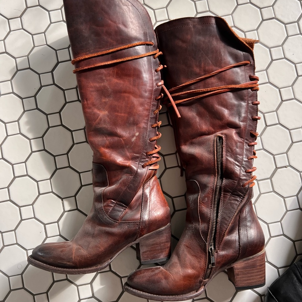 Size 8 freebird by Steven knee boots